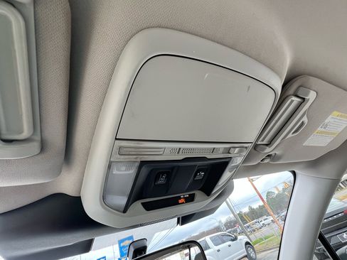 Used 2023 Subaru Forester image 52