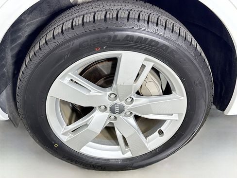 Used 2018 Audi Q5 2.0T Premium Plus w/ Premium Plus Package image 32