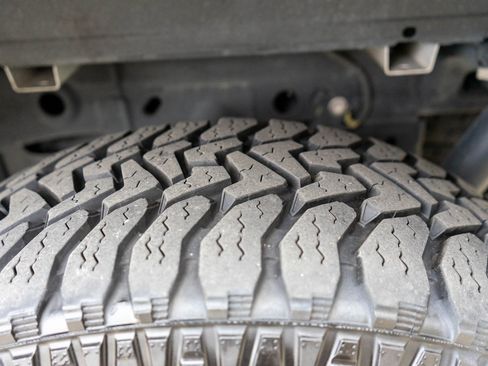 Used 2021 Ford F150 Lariat w/ Equipment Group 502A High image 35