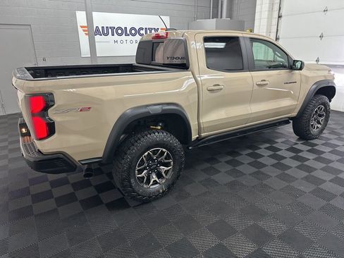 Used 2024 Chevrolet Colorado ZR2 w/ ZR2 Convenience Package III AWD/4WD image 9
