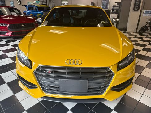 Used 2018 Audi TTS 2.0T quattro S tronic w/ Technology Package image 2