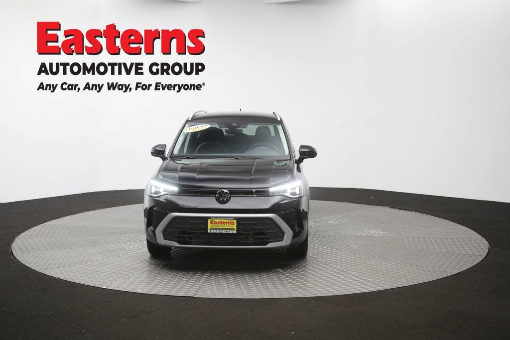 Used 2025 Volkswagen Taos SE FWD image 51