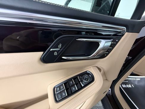 New 2025 Porsche Macan Turbo image 27