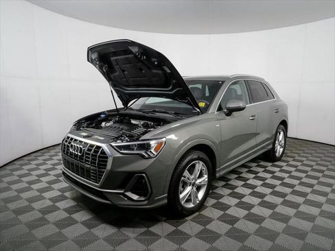 Used 2023 Audi Q3 2.0T Premium Plus w/ Premium Plus Package AWD/4WD image 34