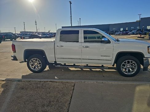 Used 2018 GMC Sierra 1500 SLT w/ SLT Premium Package image 6