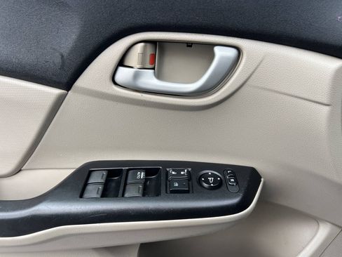 Used 2012 Honda Civic LX image 10