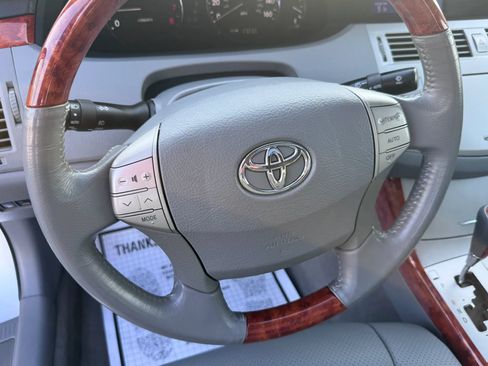 Used 2007 Toyota Avalon Limited FWD image 12