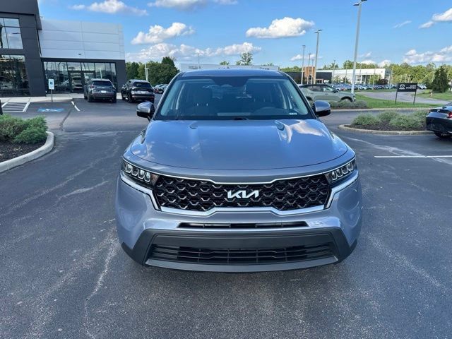 Used 2023 Kia Sorento LX AWD/4WD image 4