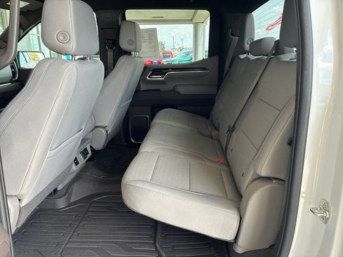 Used 2025 GMC Sierra 1500 SLE w/ X31 Off-Road Package AWD/4WD image 14