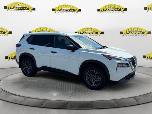 Used 2023 Nissan Rogue S FWD image 7
