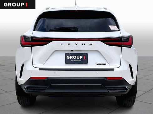 Certified 2025 Lexus NX 250 FWD w/ Accessory Package (2T) image 5