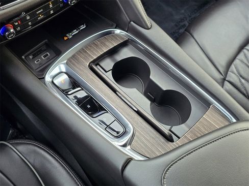 Certified 2023 Buick Enclave Avenir w/ Avenir Technology Package image 23