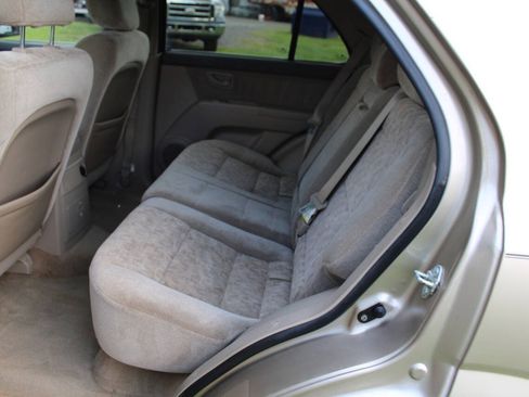 Used 2008 Kia Sorento 2WD image 25