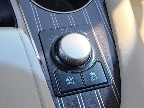 Used 2019 Lexus RX 450h AWD w/ Luxury Package image 25