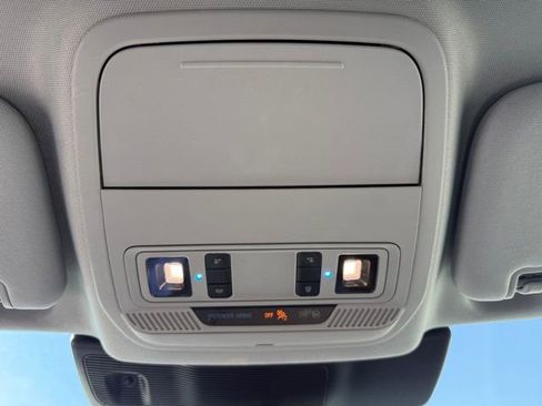 Used 2020 Ford Explorer Limited w/ Class III Trailer Tow Package image 13