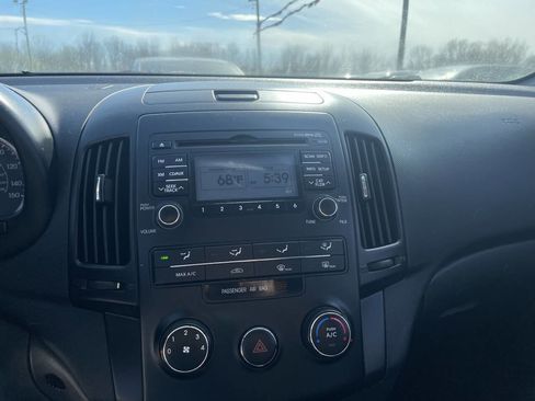 Used 2011 Hyundai Elantra image 11