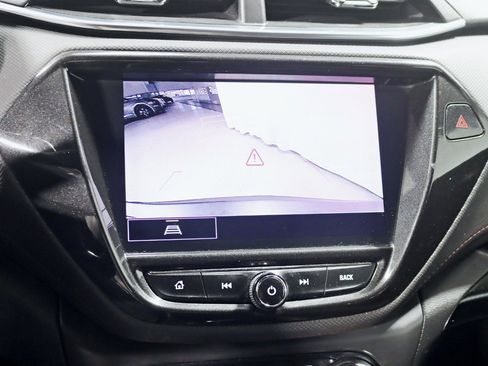 Used 2021 Chevrolet TrailBlazer RS w/ Sun and Liftgate Package image 18