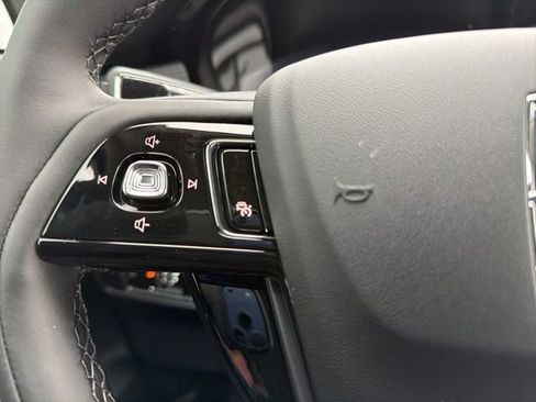 New 2026 Lincoln Corsair Premiere image 16