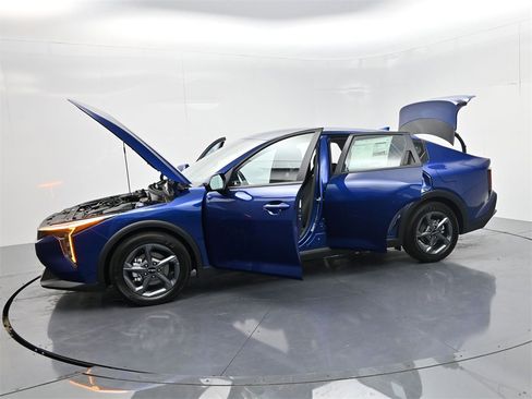 New 2025 Kia K4 LXS image 52