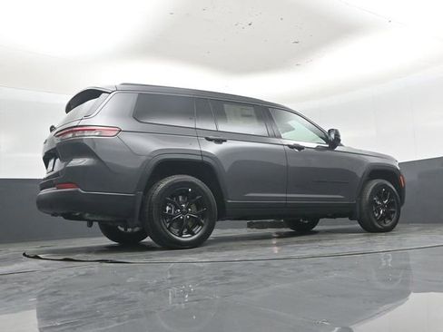 New 2026 Jeep Grand Cherokee L 4WD image 42