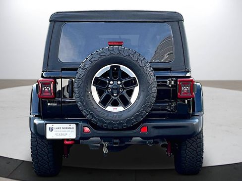 Used 2022 Jeep Wrangler Unlimited Rubicon w/ Steel Bumper Group AWD/4WD image 7