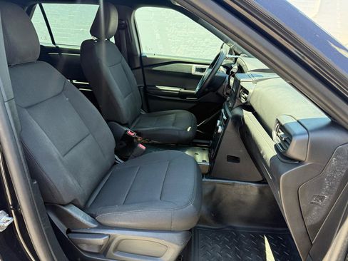 Used 2021 Ford Explorer 4WD Police Interceptor image 12
