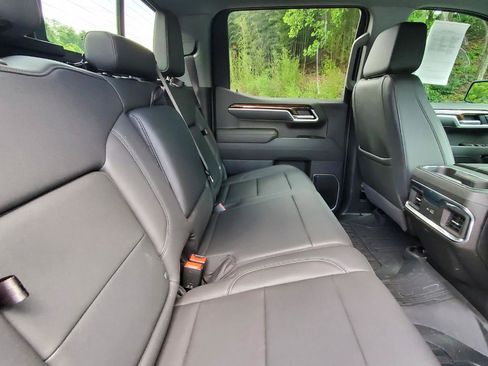 Used 2026 GMC Sierra 1500 Elevation w/ Elevation Premium Package AWD/4WD image 6