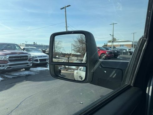 Used 2024 RAM 3500 Tradesman w/ Chrome Appearance Group image 16