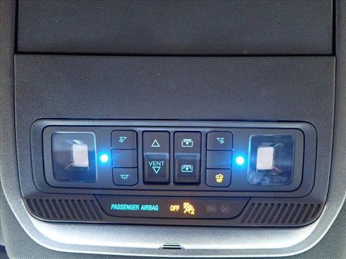 Used 2020 Ford Explorer XLT w/ Equipment Group 202A image 26