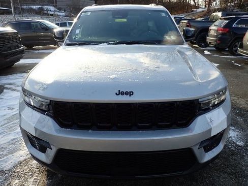 New 2025 Jeep Grand Cherokee Limited w/ Black Appearance Package AWD/4WD image 10