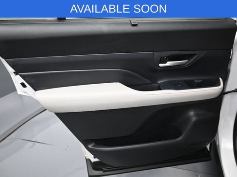 Certified 2024 Toyota Grand Highlander AWD image 30