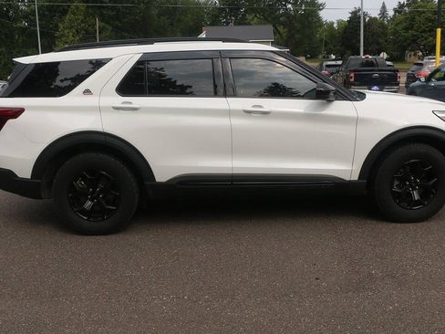Used 2023 Ford Explorer Timberline w/ Timberline Technology Package AWD/4WD image 9