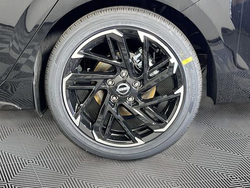 New 2026 Nissan Sentra SR FWD image 35