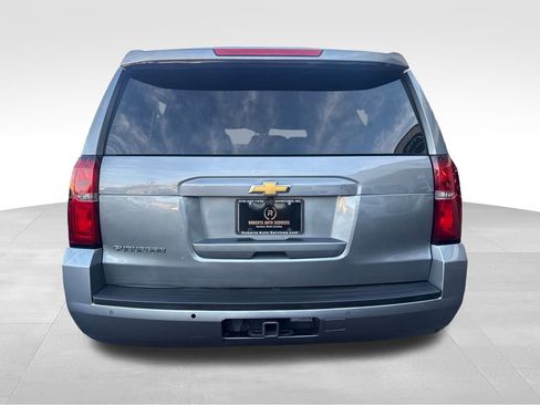 Used 2019 Chevrolet Suburban LT image 4