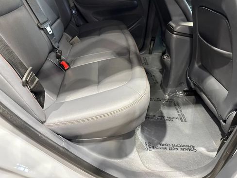 Used 2020 Chevrolet Bolt Premier w/ Infotainment Package FWD image 90