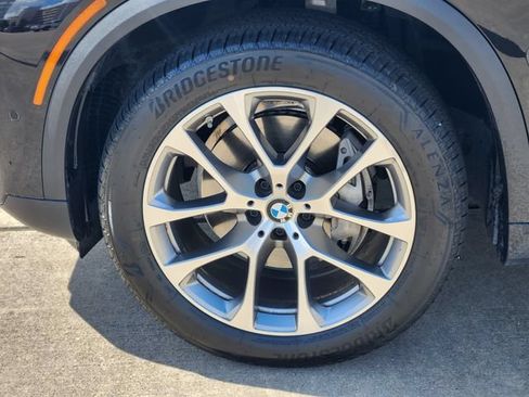 Used 2025 BMW X5 sDrive40i w/ Climate Comfort Package RWD image 10