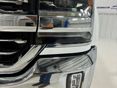 Used 2018 Chevrolet Silverado 1500 LTZ w/ Sport Package AWD/4WD image 14