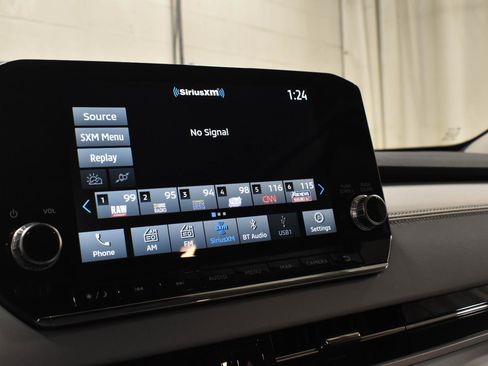 Used 2023 Mitsubishi Outlander SEL image 16