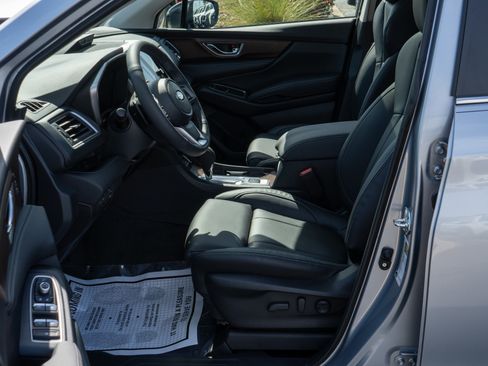 New 2025 Subaru Ascent Touring w/ Popular Package #2 image 19