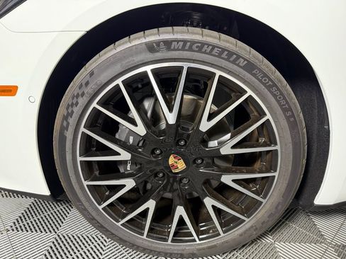 New 2025 Porsche Panamera image 11