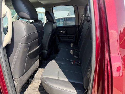 Used 2018 RAM 1500 Laramie w/ Convenience Group AWD/4WD image 9