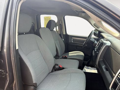 Used 2024 RAM 1500 Classic SLT AWD/4WD image 15