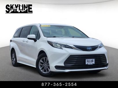 Used 2023 Toyota Sienna LE