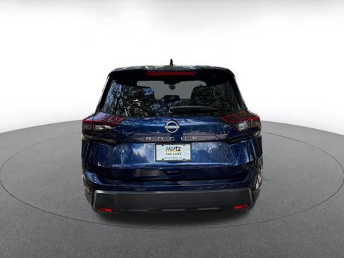 Used 2025 Nissan Rogue SV FWD image 10