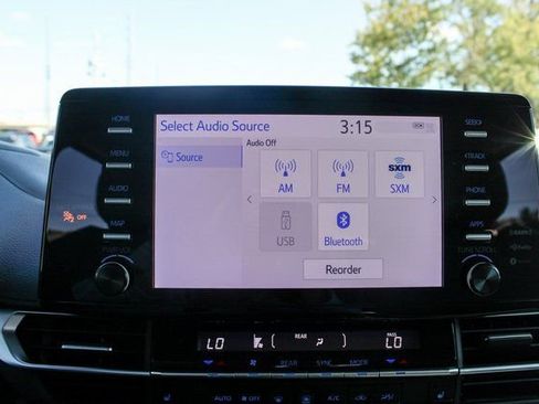 Used 2024 Toyota Sienna XLE image 28