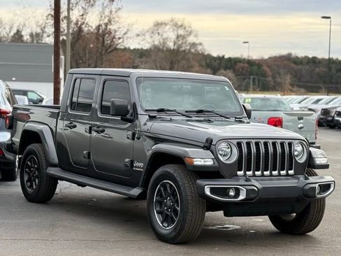 Used 2021 Jeep Gladiator Overland w/ Popular Equipment Package image 41