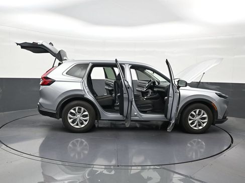 Used 2026 Honda CR-V LX image 31