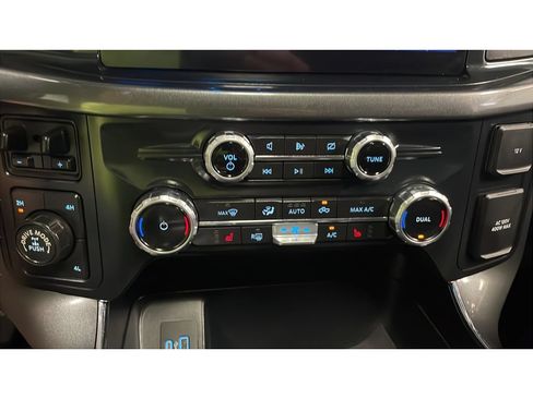 Used 2022 Ford F150 XLT w/ Equipment Group 302A High AWD/4WD image 14