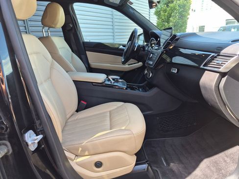 Used 2017 Mercedes-Benz GLS 450 4MATIC image 30