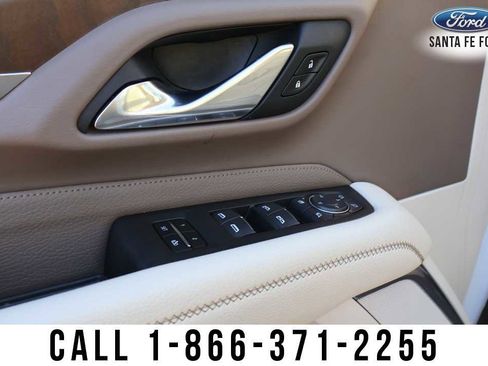 Used 2021 GMC Yukon Denali w/ Denali Ultimate Package image 9